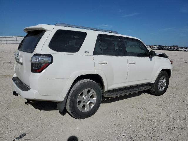 Photo 3 from auction – 2017 TOYOTA 4RUNNER SR with VIN JTEZU5JR2H5156864