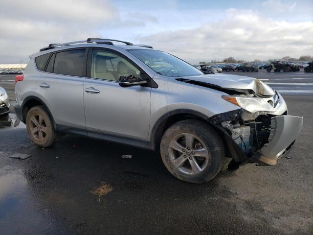 Photo 4 from auction – 2015 TOYOTA RAV4 XLE with VIN JTMRFREV1FD110491