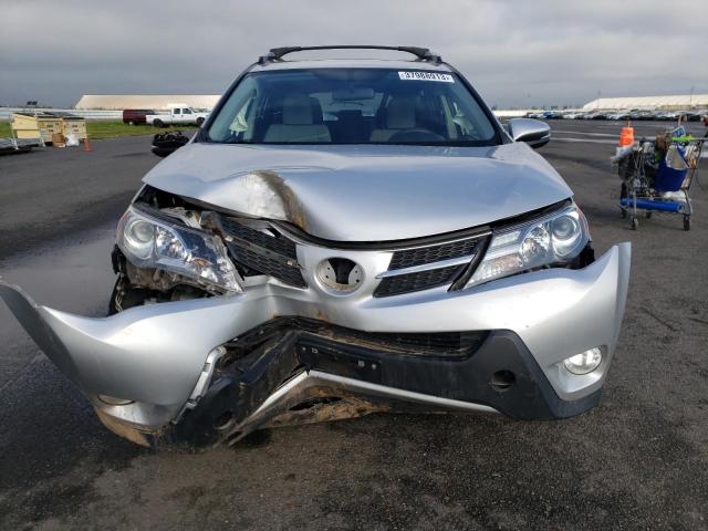 Photo 5 from auction – 2015 TOYOTA RAV4 XLE with VIN JTMRFREV1FD110491