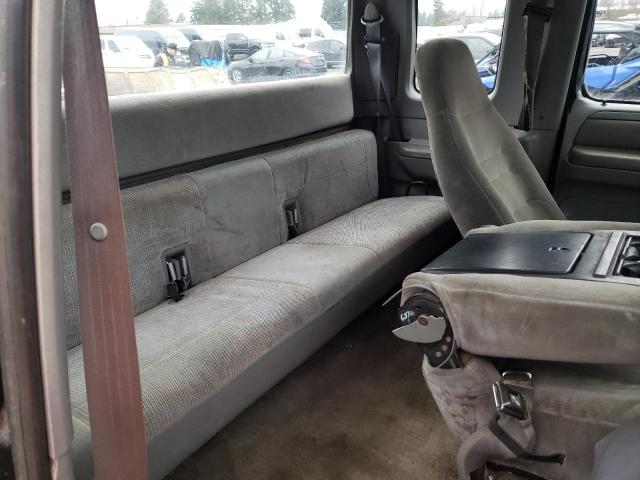 Photo 10 from auction – 1994 FORD F250 with VIN 1FTHX26F8RKC05993