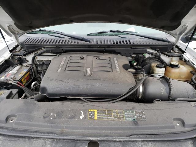 Photo 12 from auction – 2004 LINCOLN NAVIGATOR with VIN 5LMFU28R84LJ40386
