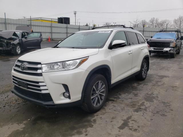Photo 1 from auction – 2019 TOYOTA HIGHLANDER with VIN 5TDJZRFH3KS611622