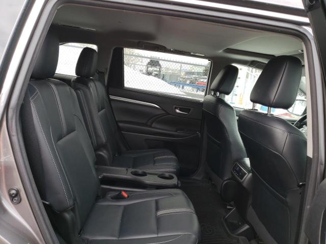 Photo 11 from auction – 2017 TOYOTA HIGHLANDER with VIN 5TDJZRFH5HS484266