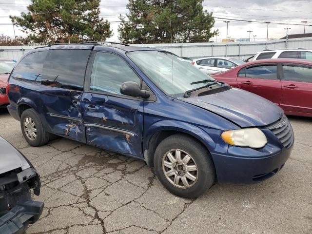 Photo 4 from auction – 2006 CHRYSLER TOWN & COU with VIN 2A4GP54L36R818844