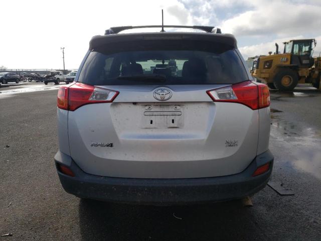 Photo 6 from auction – 2015 TOYOTA RAV4 XLE with VIN JTMRFREV1FD110491