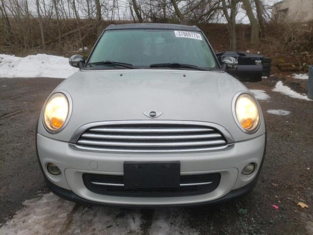 Photo 5 from auction – 2011 MINI COOPER CLU with VIN WMWZF3C54BTX81747