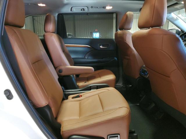 Photo 11 from auction – 2019 TOYOTA HIGHLANDER with VIN 5TDDZRFH2KS722174