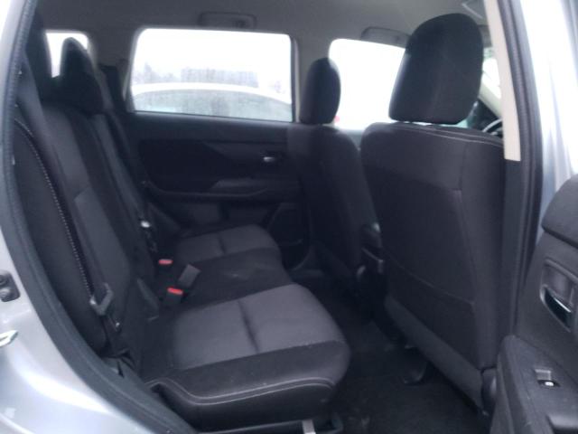Photo 11 from auction – 2016 MITSUBISHI OUTLANDER with VIN JA4AZ2A31GZ608513