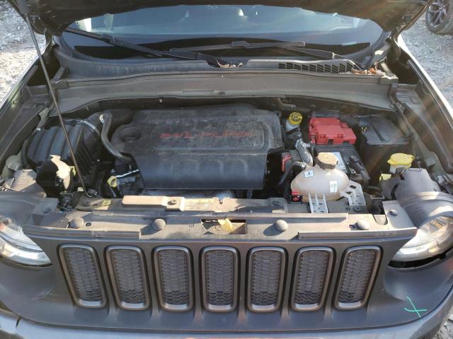 Photo 12 from auction – 2018 JEEP RENEGADE T with VIN ZACCJBCBXJPH61293