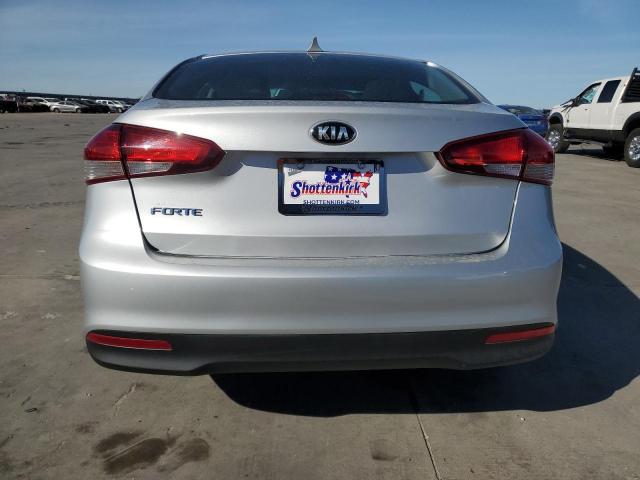 Photo 6 from auction – 2017 KIA FORTE LX with VIN 3KPFK4A73HE081134