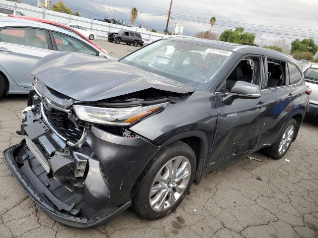 TOYOTA HIGHLANDER 2020 with VIN 5TDXBRCH8LS001798 - Photo from auction