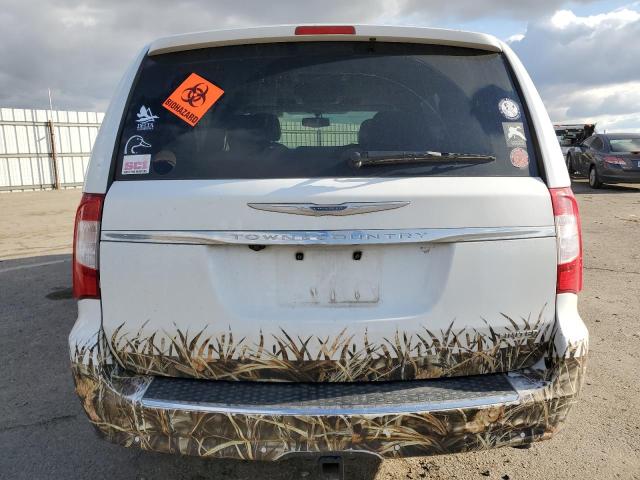 Photo 6 from auction – 2015 CHRYSLER TOWN & COU with VIN 2C4RC1GG4FR731617