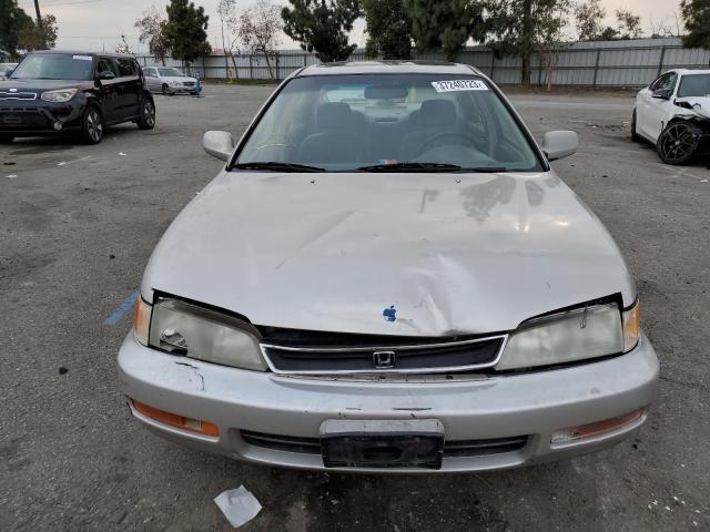 Photo 5 from auction – 1997 HONDA ACCORD SE with VIN 1HGCD5600VA205293