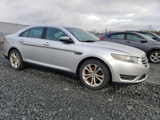 Photo 4 from auction – 2013 FORD TAURUS SEL with VIN 1FAHP2E86DG119716