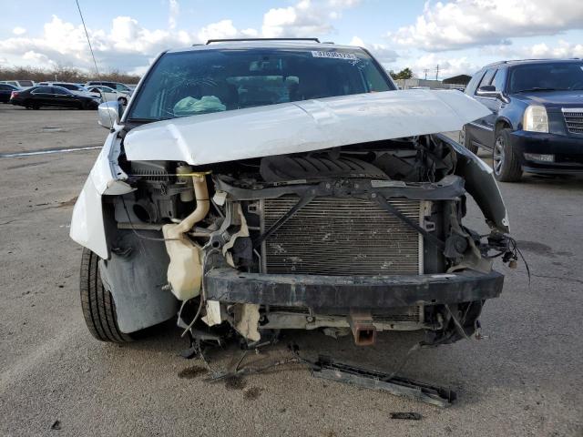 Photo 5 from auction – 2015 CHRYSLER TOWN & COU with VIN 2C4RC1GG4FR731617