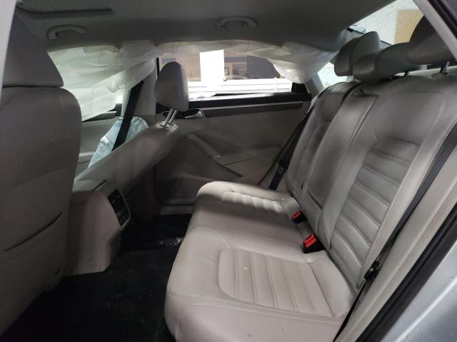 Photo 10 from auction – 2017 VOLKSWAGEN PASSAT SEL with VIN 1VWCT7A30HC056503