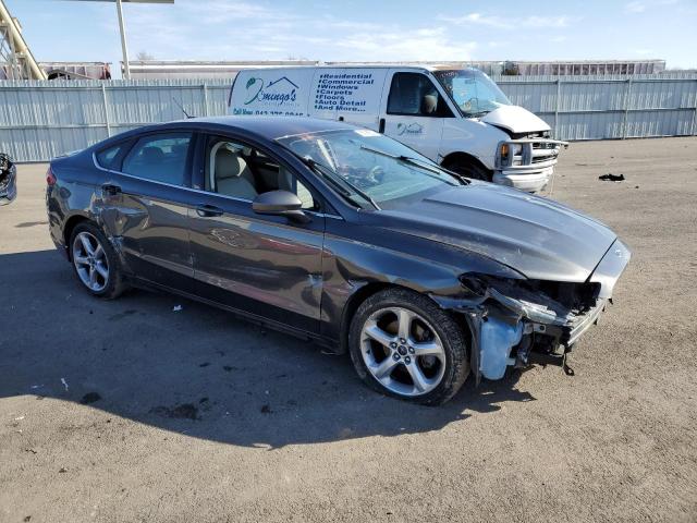 Photo 4 from auction – 2016 FORD FUSION S with VIN 3FA6P0G75GR280037