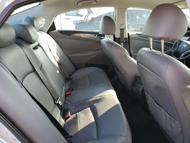 Photo 10 from auction – 2012 HYUNDAI SONATA HYB with VIN KMHEC4A42CA034473
