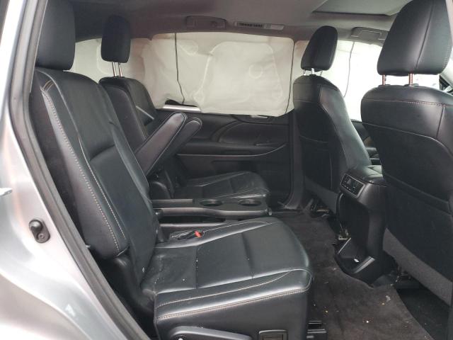 Photo 11 from auction – 2016 TOYOTA HIGHLANDER with VIN 5TDJKRFH9GS273042