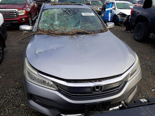 Photo 5 from auction – 2017 HONDA ACCORD TOU with VIN 1HGCR3F92HA043045