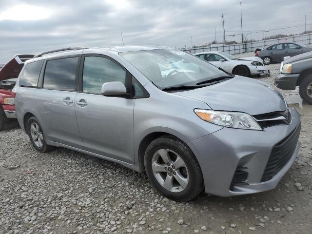 Photo 4 from auction – 2018 TOYOTA SIENNA LE with VIN 5TDKZ3DC4JS961249
