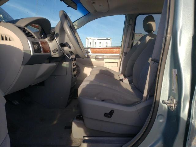 Photo 7 from auction – 2009 CHRYSLER TOWN & COU with VIN 2A8HR54199R528110