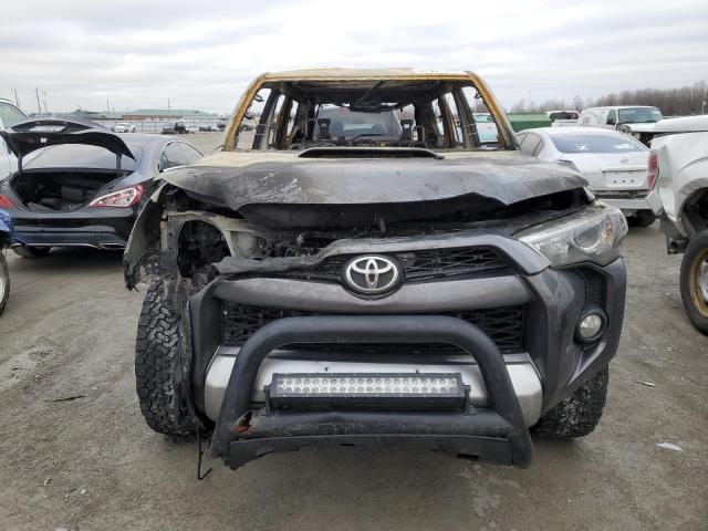 Photo 5 from auction – 2016 TOYOTA 4RUNNER SR with VIN JTEBU5JR2G5352254