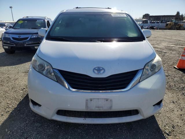 Photo 5 from auction – 2014 TOYOTA SIENNA LE with VIN 5TDKK3DC0ES436215