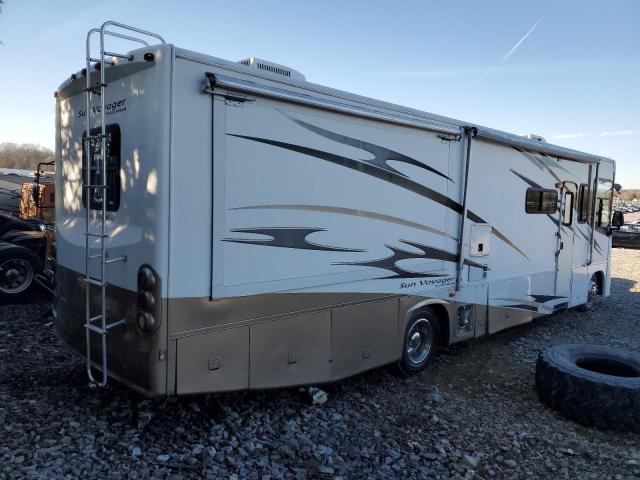 Photo 4 from auction – 2005 WORKHORSE CUSTOM CHASSIS MOTORHOME with VIN 5B4MP67G253409504