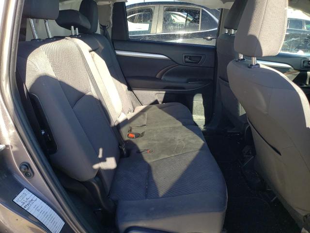 Photo 11 from auction – 2019 TOYOTA HIGHLANDER with VIN 5TDBZRFH1KS962047