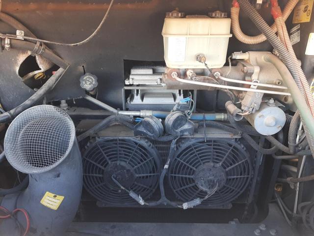 Photo 7 from auction – 2003 PURS MH with VIN 5B4MP67GX33371372