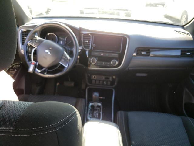 Photo 8 from auction – 2018 MITSUBISHI OUTLANDER with VIN JA4AZ3A3XJZ045247