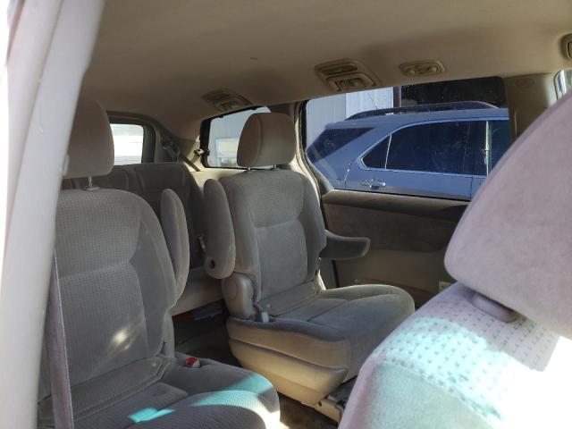Photo 11 from auction – 2010 TOYOTA SIENNA CE with VIN 5TDKK4CC2AS313954