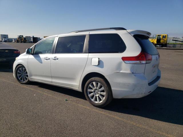 Photo 2 from auction – 2011 TOYOTA SIENNA XLE with VIN 5TDYK3DC6BS090127