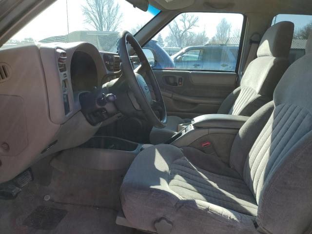 Photo 7 from auction – 2000 CHEVROLET BLAZER with VIN 1GNDT13WXY2351875