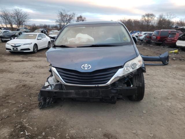 Photo 5 from auction – 2013 TOYOTA SIENNA LE with VIN 5TDKK3DC4DS377362