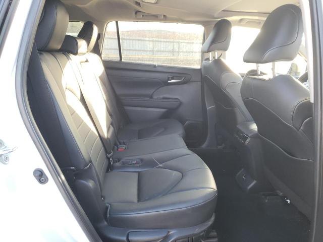 Photo 11 from auction – 2020 TOYOTA HIGHLANDER with VIN 5TDHZRBH9LS053734