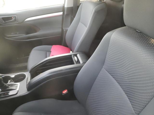 Photo 10 from auction – 2018 TOYOTA HIGHLANDER with VIN 5TDBZRFHXJS848496