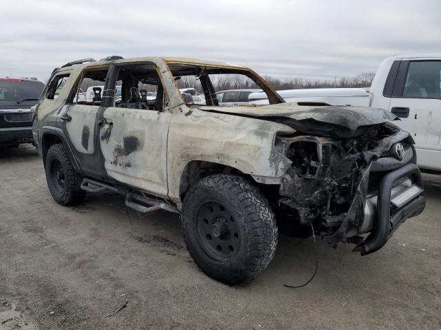Photo 4 from auction – 2016 TOYOTA 4RUNNER SR with VIN JTEBU5JR2G5352254
