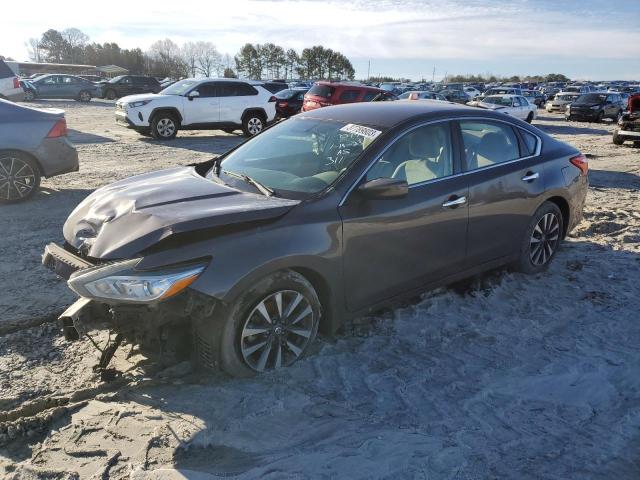 NISSAN ALTIMA 2.5 2017 with VIN 1N4AL3APXHC135608 - Photo from auction