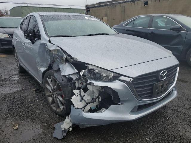 Photo 4 from auction – 2018 MAZDA 3 TOURING with VIN 3MZBN1V36JM181085
