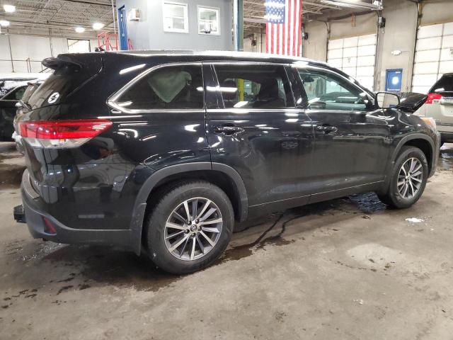 Photo 3 from auction – 2018 TOYOTA HIGHLANDER with VIN 5TDJZRFH3JS557012