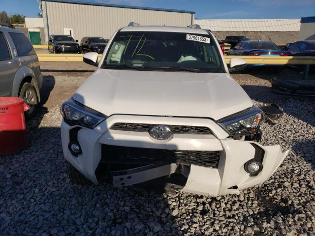 Photo 5 from auction – 2018 TOYOTA 4RUNNER SR with VIN JTEBU5JR2J5533877