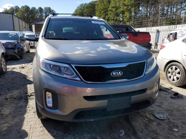 Photo 5 from auction – 2014 KIA SORENTO LX with VIN 5XYKTDA64EG542696