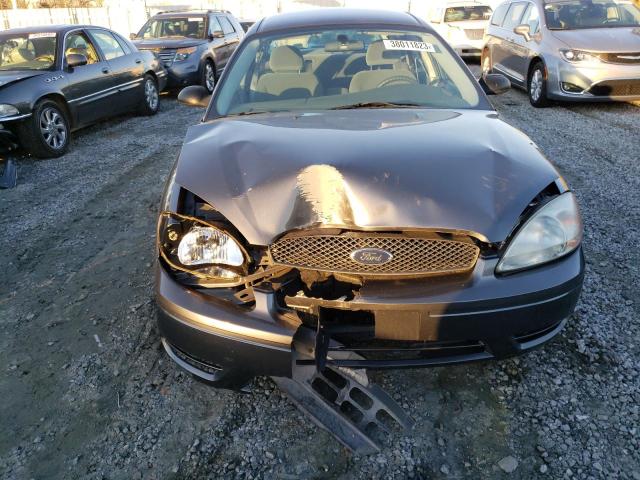 Photo 5 from auction – 2004 FORD TAURUS SE with VIN 1FAFP53214A205543