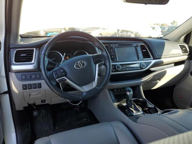 Photo 8 from auction – 2019 TOYOTA HIGHLANDER with VIN 5TDDGRFHXKS068806