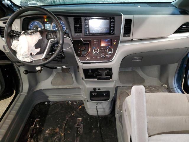 Photo 8 from auction – 2018 TOYOTA SIENNA LE with VIN 5TDKZ3DC1JS906337