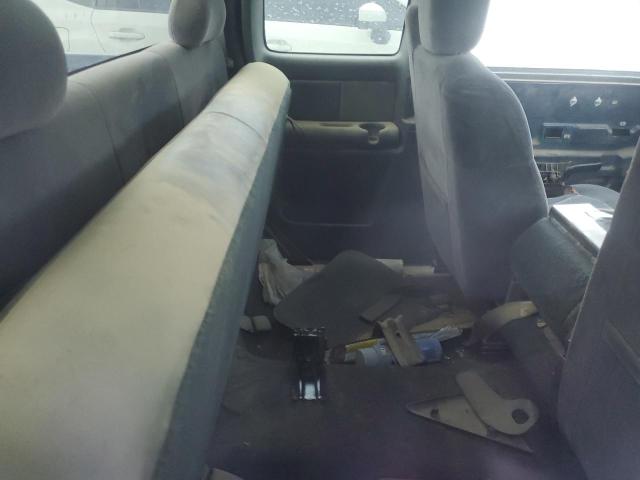 Photo 10 from auction – 2000 CHEVROLET SILVERADO with VIN 1GCEK19TXYZ290614