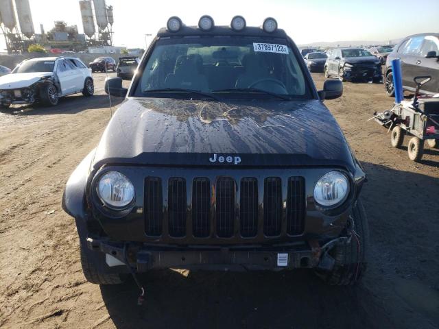 Photo 5 from auction – 2005 JEEP LIBERTY RE with VIN 1J8GL38K85W647983