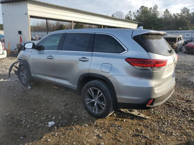 Photo 2 from auction – 2019 TOYOTA HIGHLANDER with VIN 5TDZZRFHXKS346572